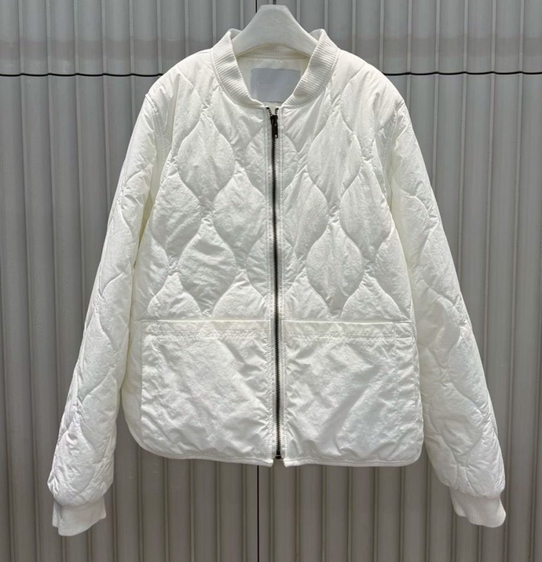 韓 斜圓領壓紋短版外套 3色 size