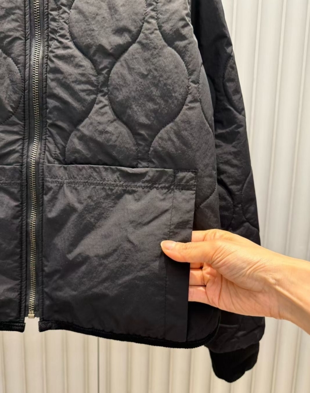 韓 斜圓領壓紋短版外套 3色 size