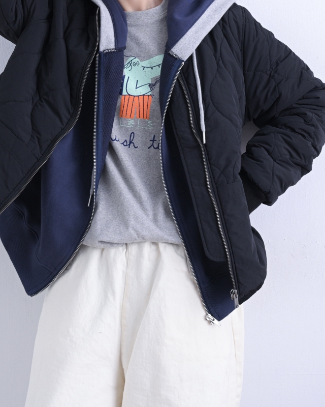 韓 斜圓領壓紋短版外套 3色 size