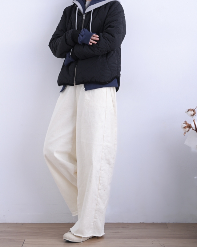 韓 斜圓領壓紋短版外套 3色 size