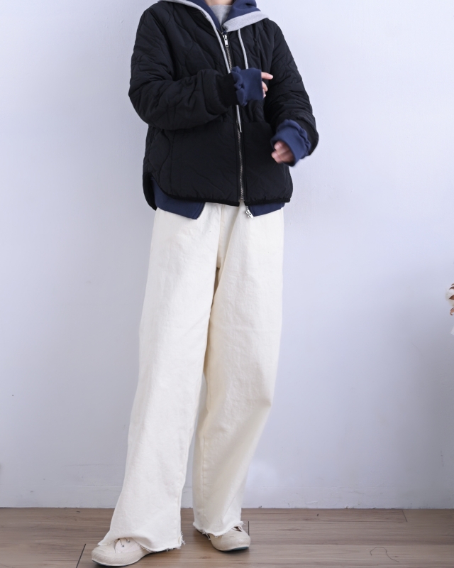 韓 斜圓領壓紋短版外套 3色 size