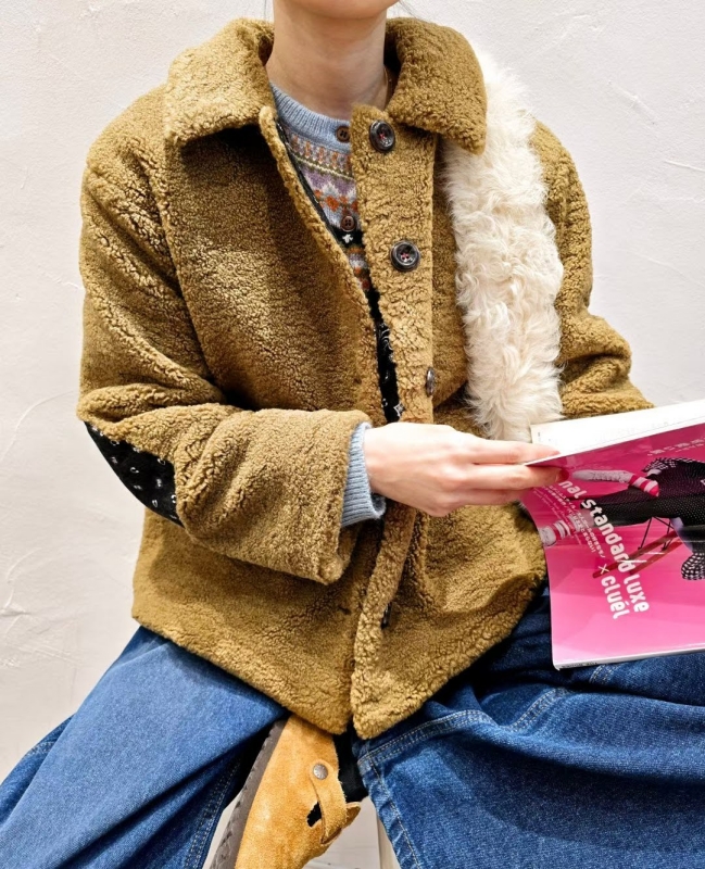 韓 毛毛小標短版外套