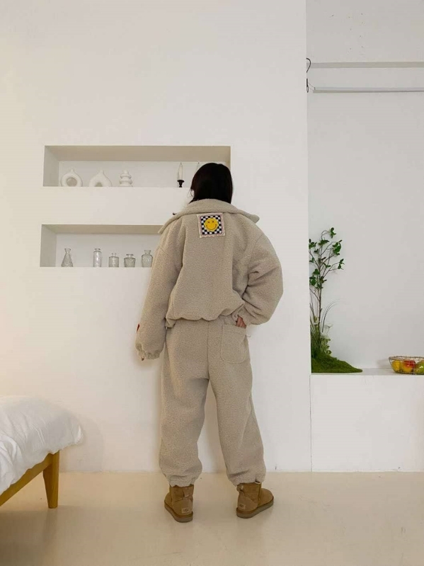 韓 溜冰鞋毛毛外套 2色