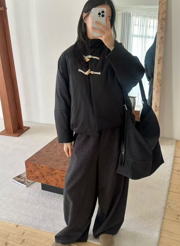 韓 牛角扣短版外套 2色