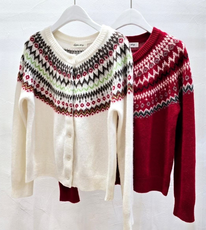 韓 圖騰微毛料短版外套 2色 size