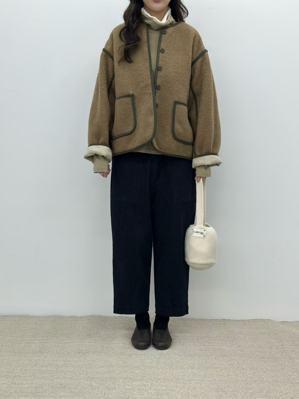 韓 車線口袋短版外套 2色