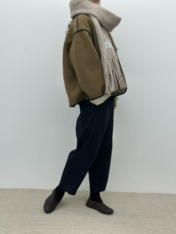 韓 車線口袋短版外套 2色