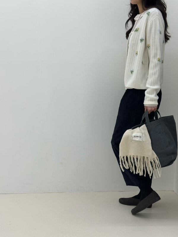 韓 秀氣小花短版外套 3色