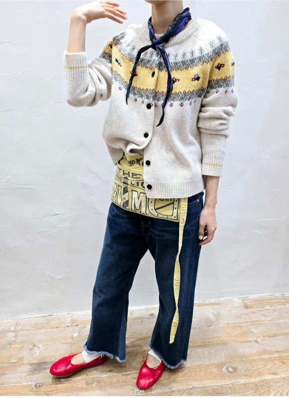 韓 不知名小花外套 2色