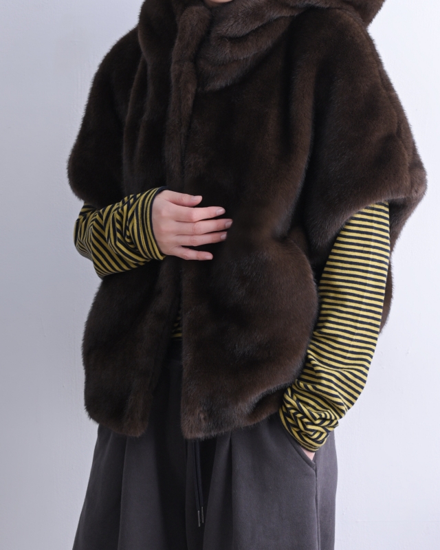 韓 連帽毛毛短袖外套 2色 size