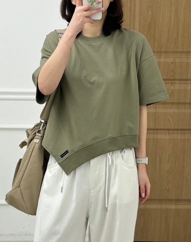 韓 斜邊素上衣 4色