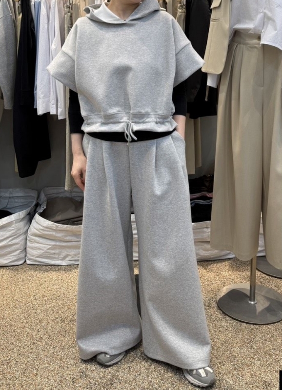 韓 短版連帽上衣