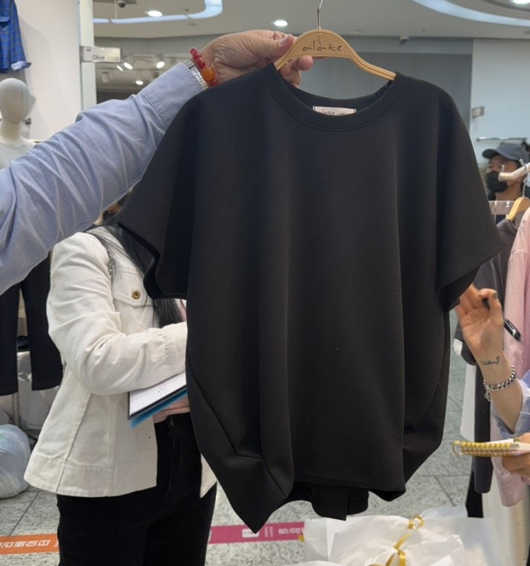 韓 背衩素上衣 2色