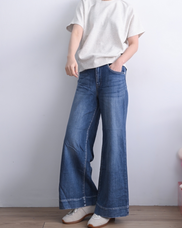 韓 背衩素上衣 2色