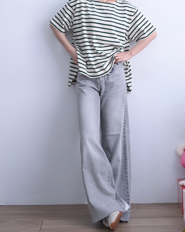 韓 傘狀條文上衣 3色