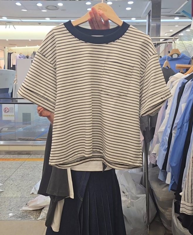 韓 背繡英文字上衣 3色 size