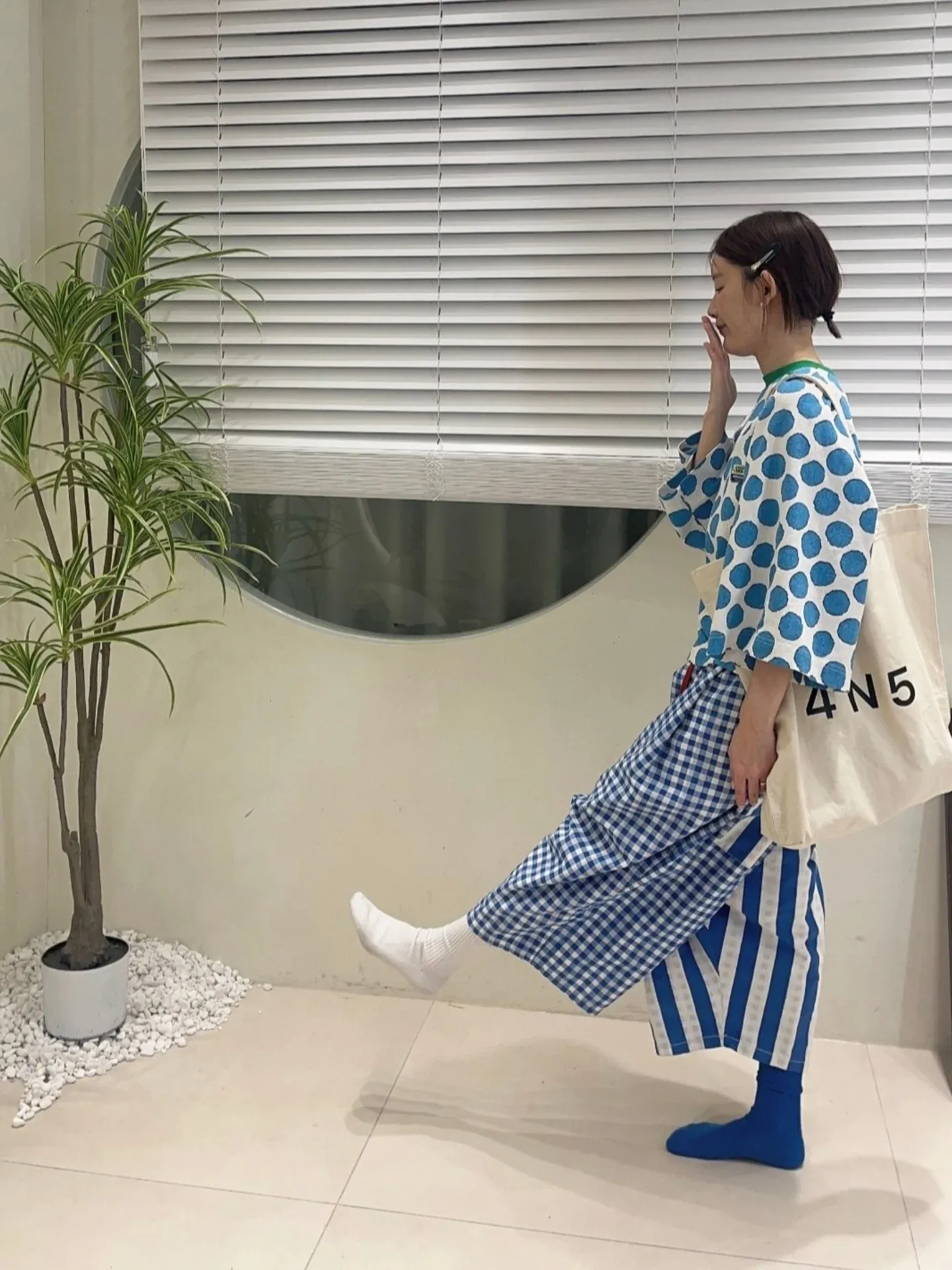 韓 領配色點點上衣 3色