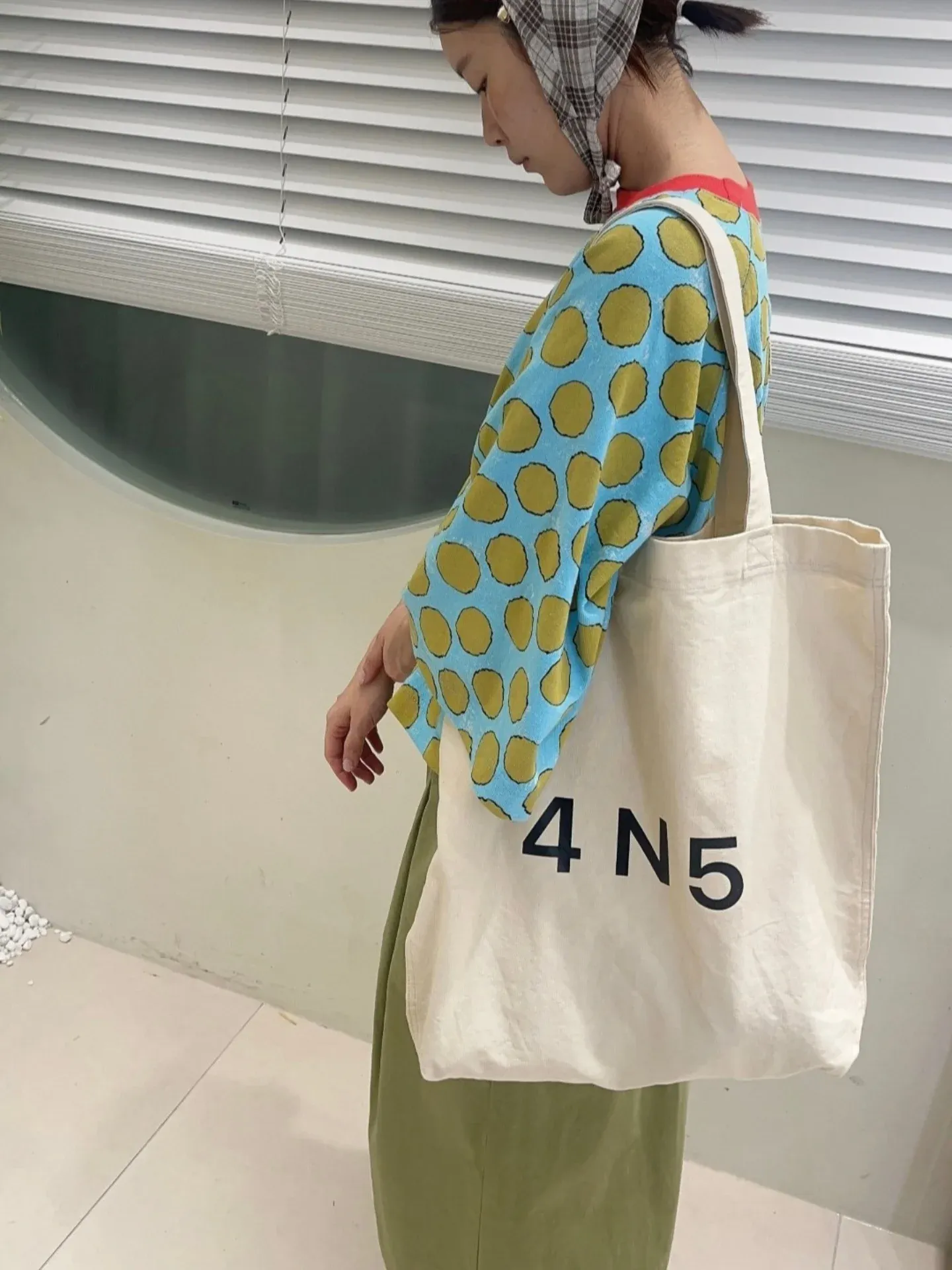 韓 領配色點點上衣 3色