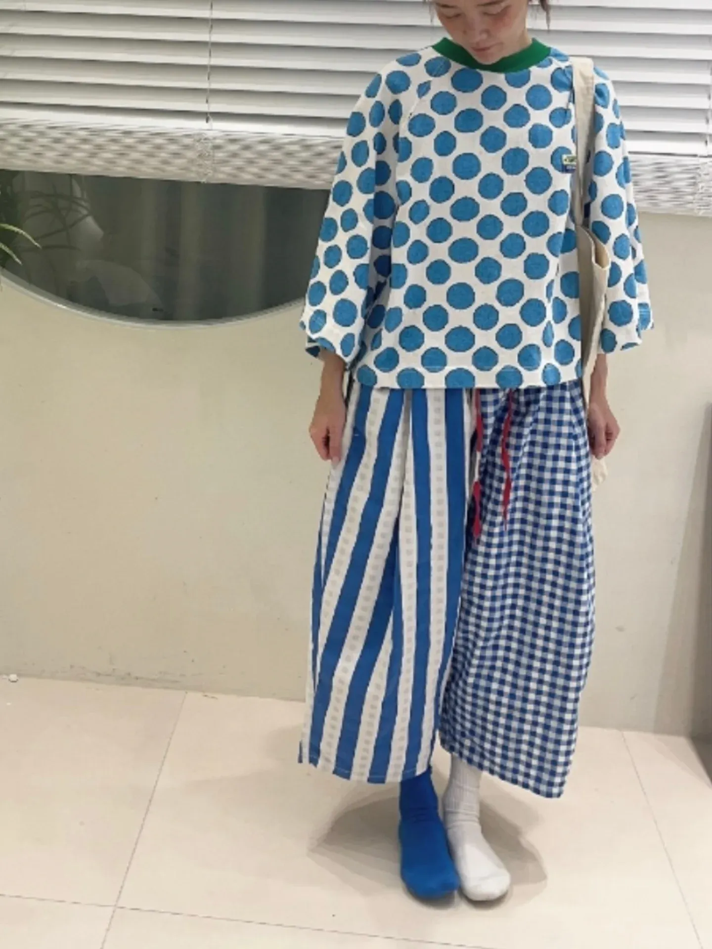 韓 領配色點點上衣 3色