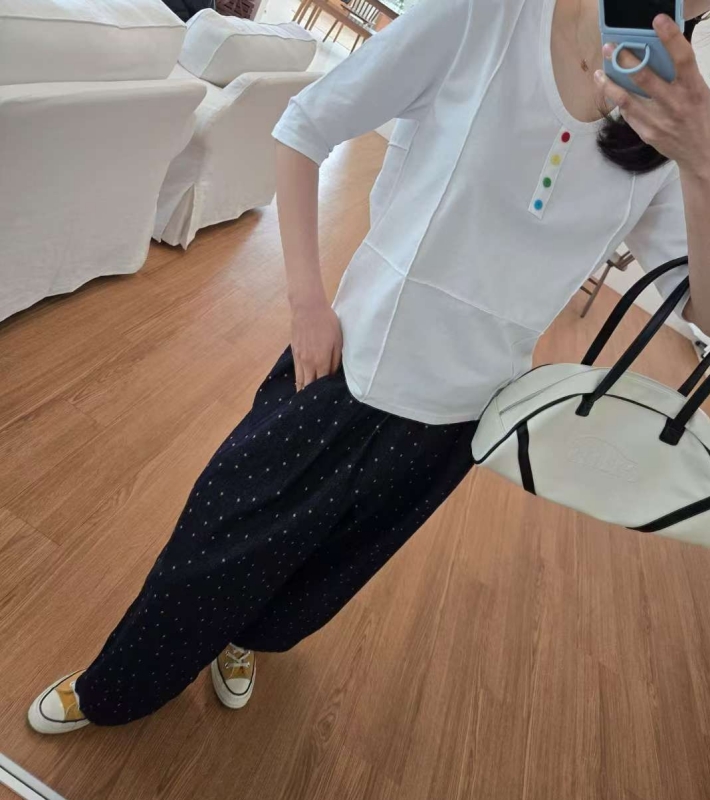 韓 彩釦U領上衣 4色 size