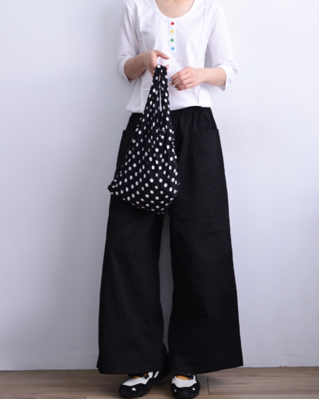 韓 彩釦U領上衣 4色 size