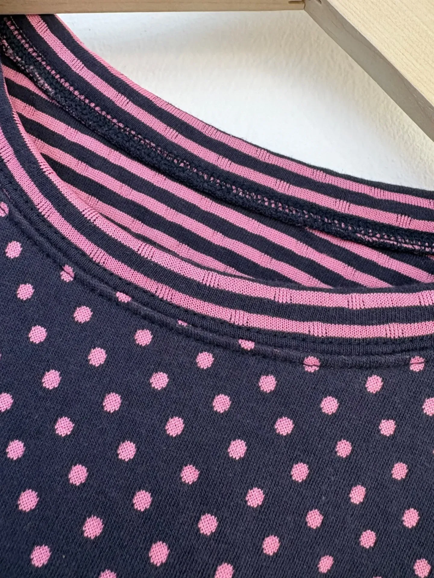 韓 點點條文上衣 3色 size