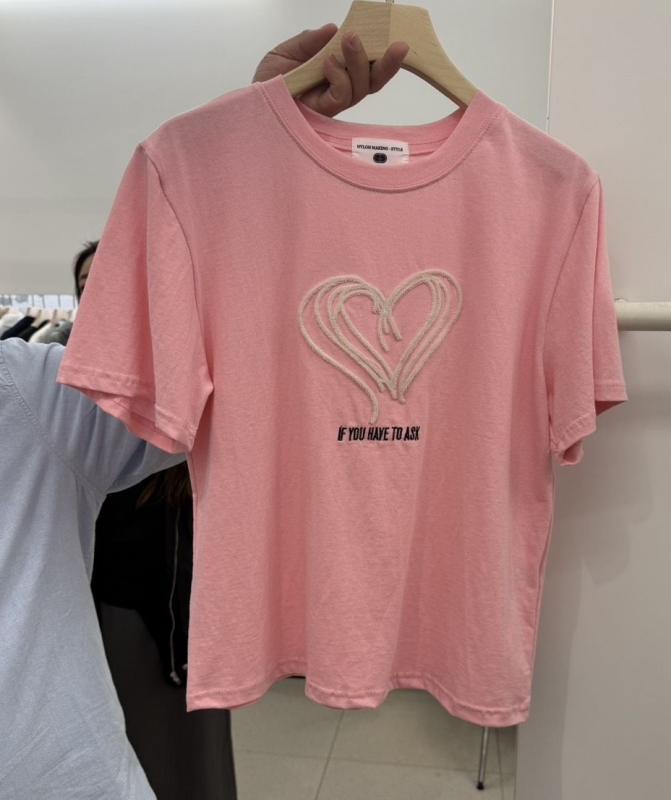 韓 線條愛心上衣 3色