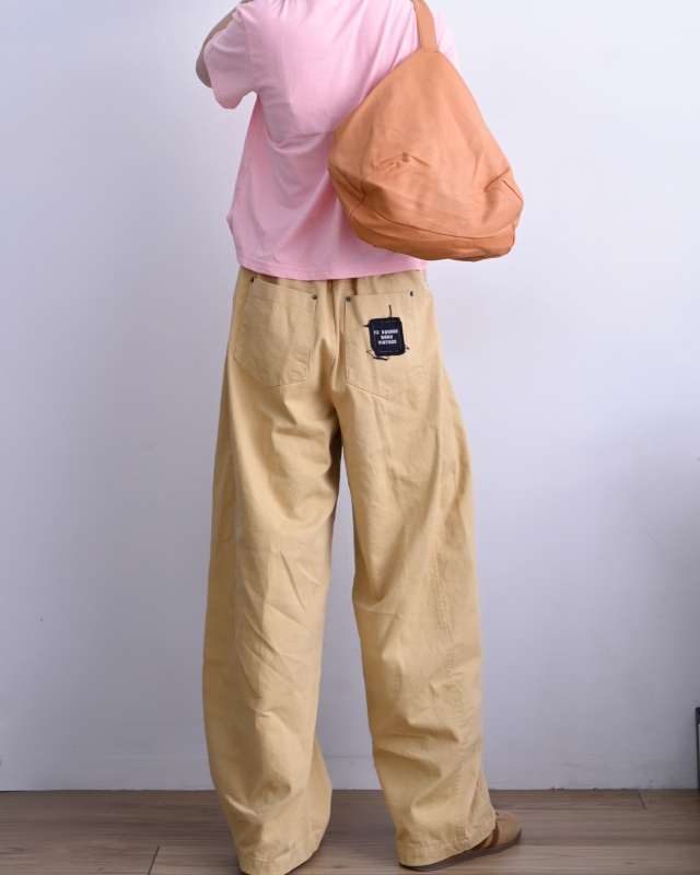 韓 線條愛心上衣 3色