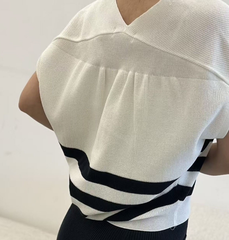 韓 前後V針織上衣 4色 size