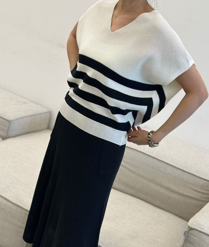 韓 前後V針織上衣 4色 size