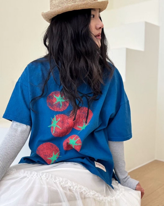 韓 很多顆番茄上衣 2色 size