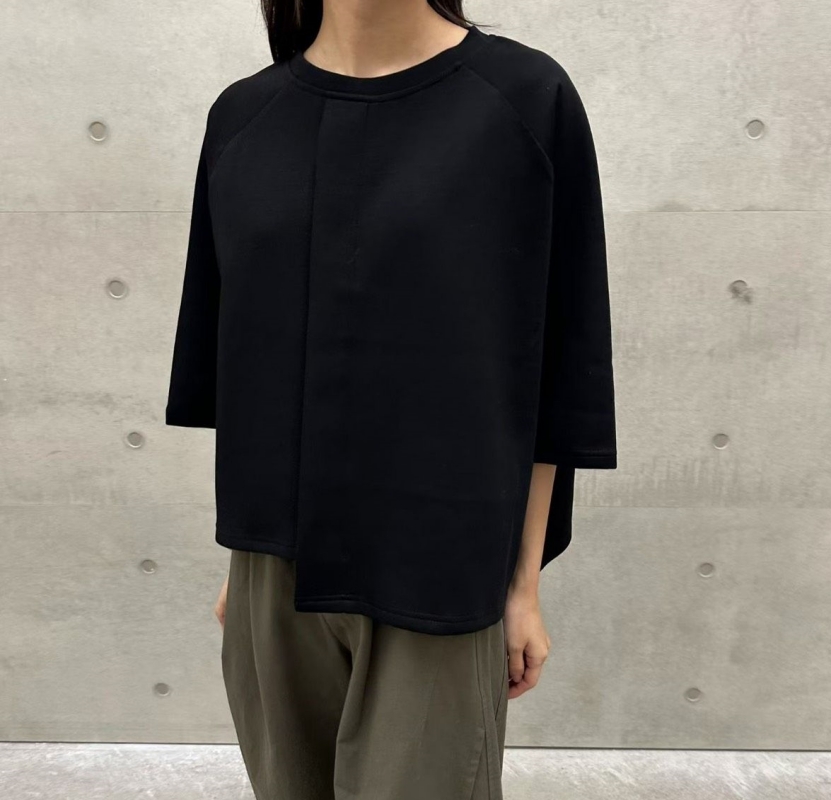 韓 不規則下襬上衣 2色