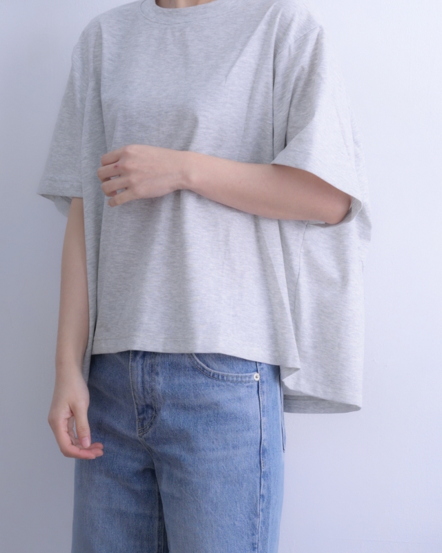 韓 圓領寬鬆上衣 2色 size