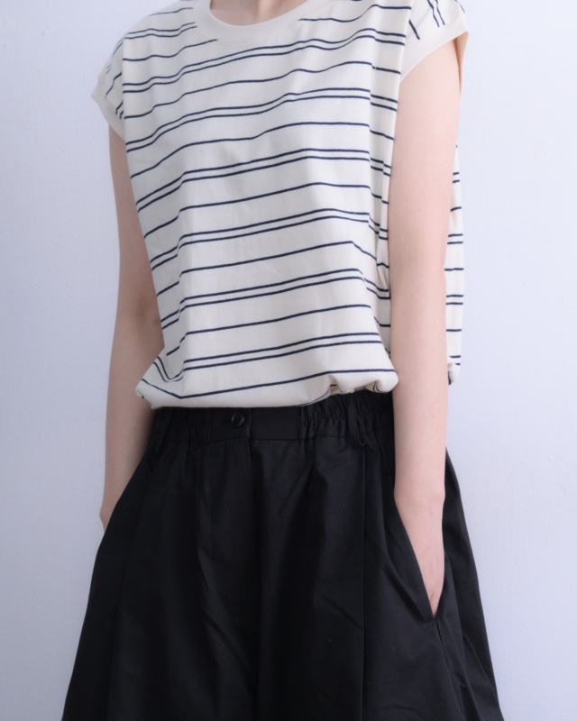 韓 橫條半袖上衣 2色 size