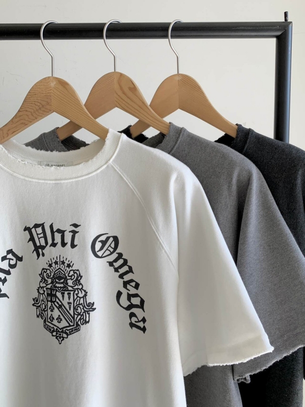 韓 圖騰英文字上衣 3色