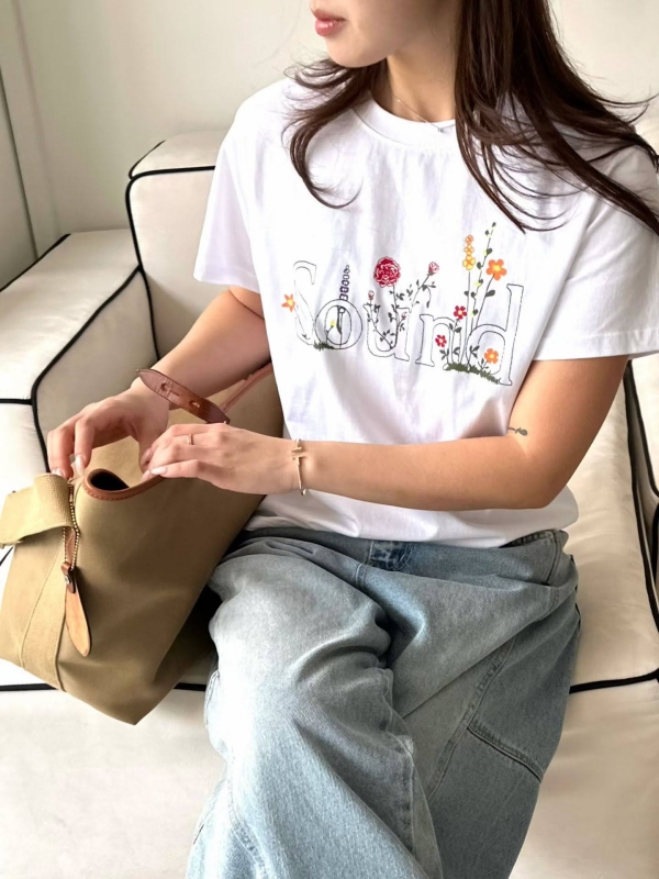 韓 英文字花上衣 2色