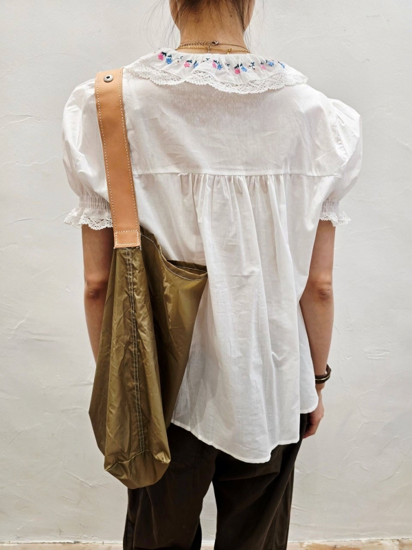 韓 小花領浪漫上衣