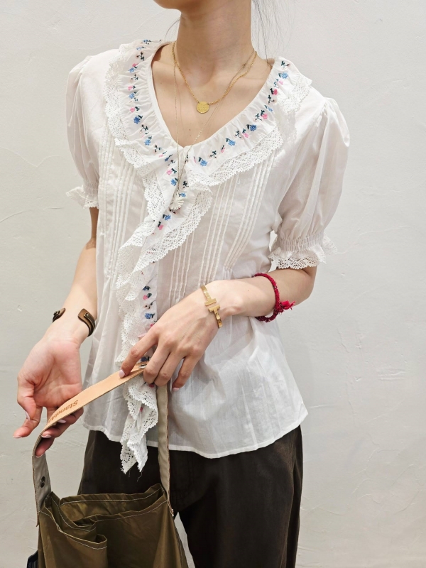 韓 小花領浪漫上衣