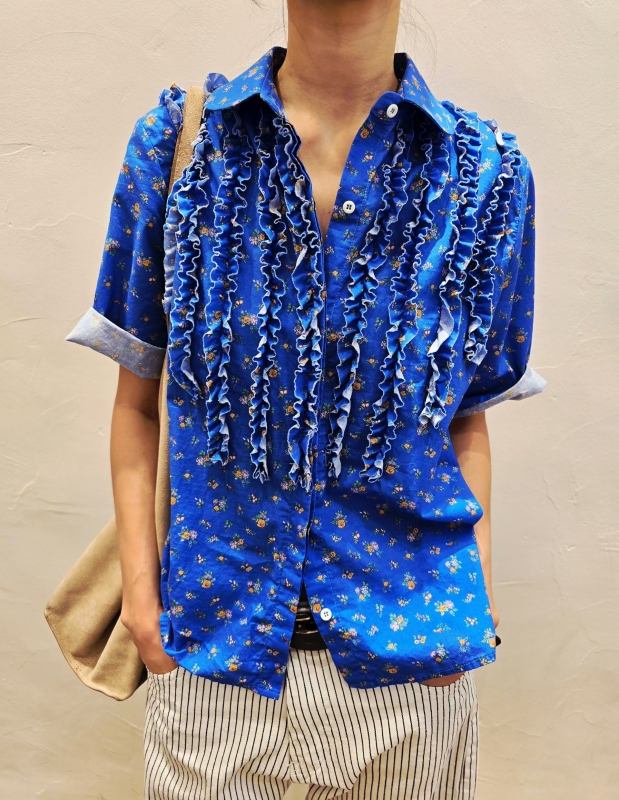 韓 立體捲捲小花襯衫 2色