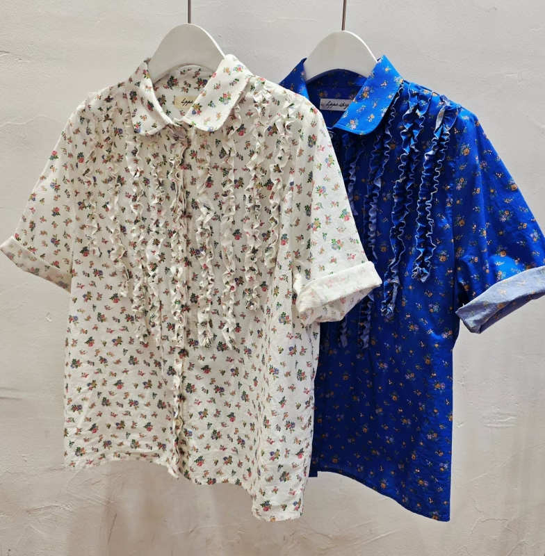 韓 立體捲捲小花襯衫 2色