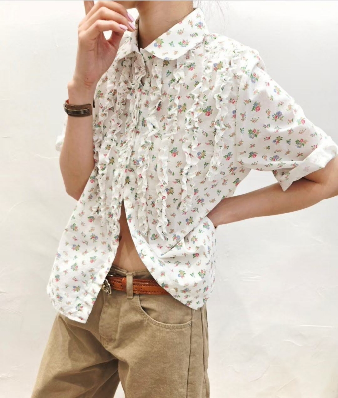 韓 立體捲捲小花襯衫 2色