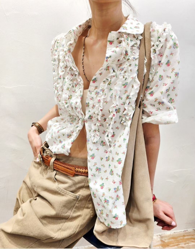 韓 立體捲捲小花襯衫 2色