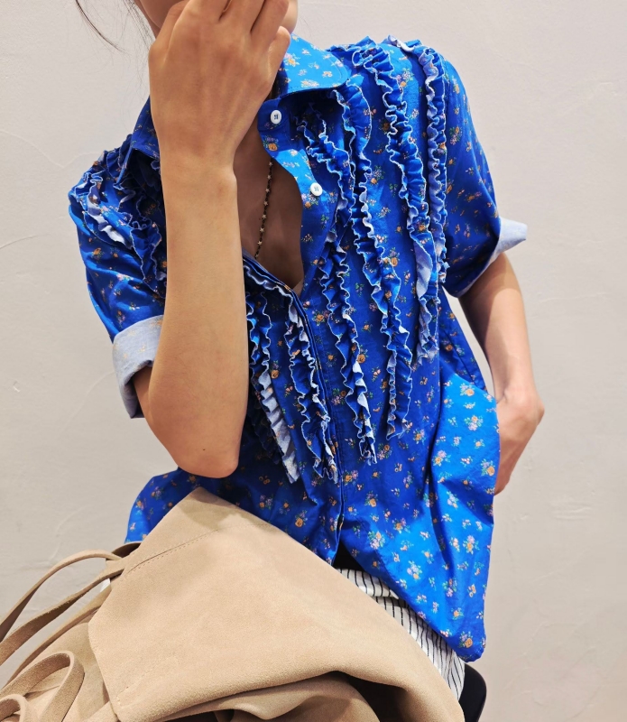 韓 立體捲捲小花襯衫 2色