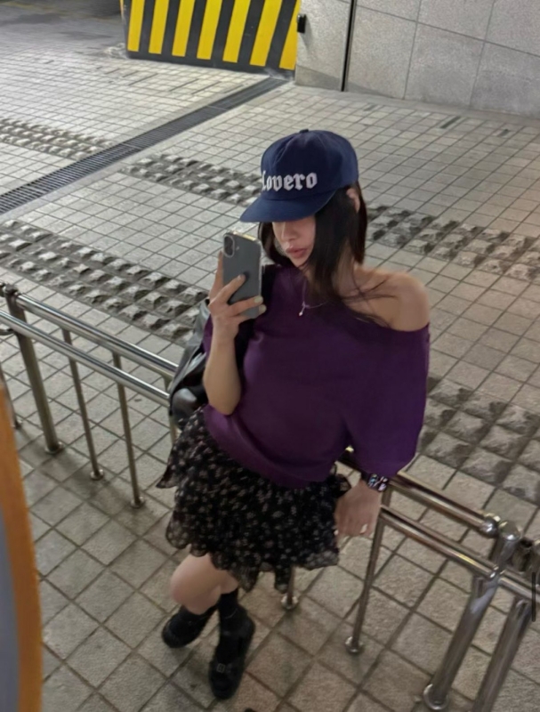 韓 斜肩素色上衣 3色