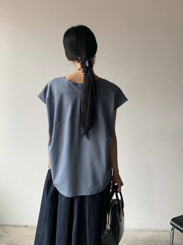韓 衣襬不規則上衣 4色 size