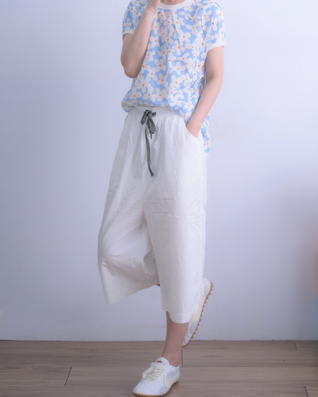 韓 小白花上衣 2色 size