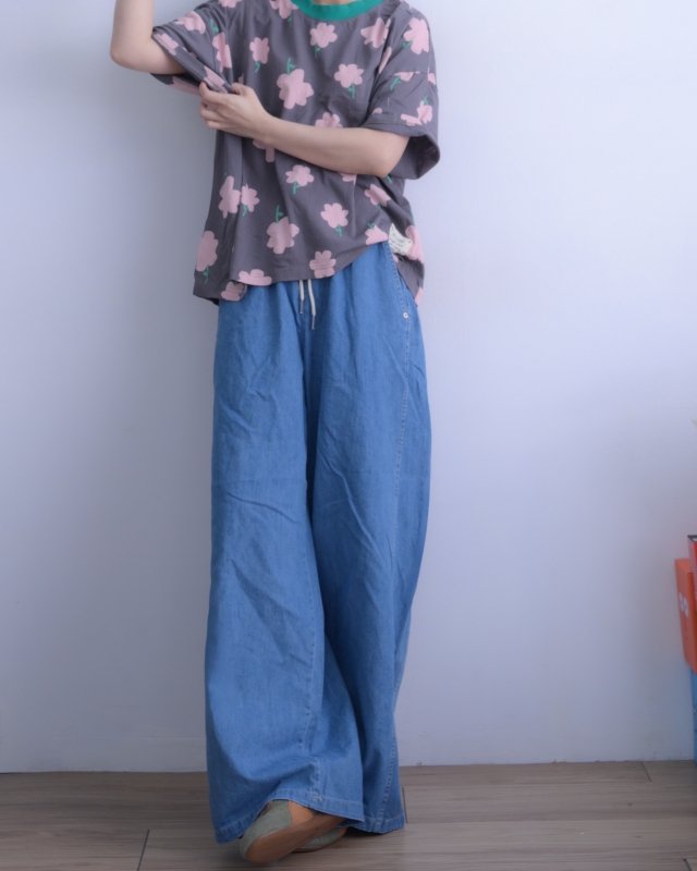 韓 寬鬆粉花上衣 2色