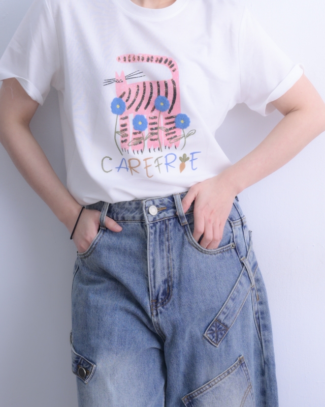 韓 條文花貓上衣 2色 size