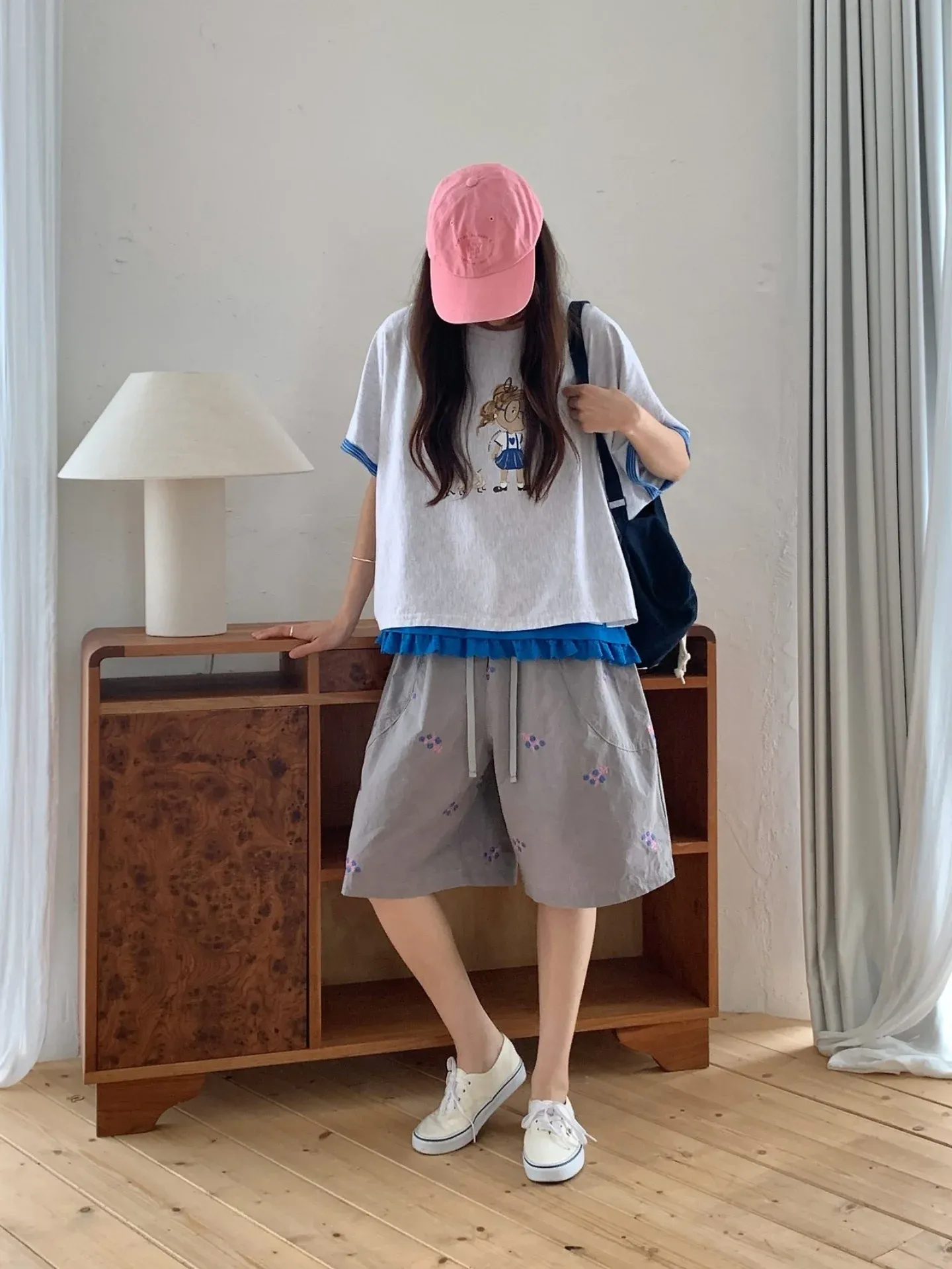 韓 眼鏡女孩上衣 3色 size
