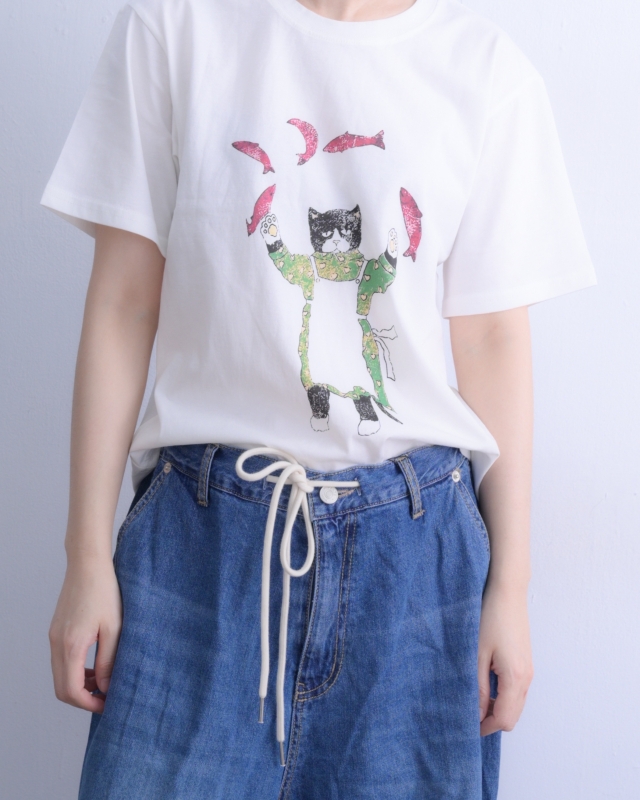 韓 甩魚貓上衣 2色 size